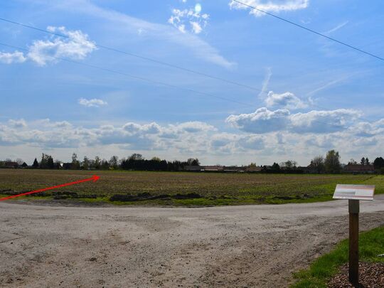 Son emplacement repéré par une flèche